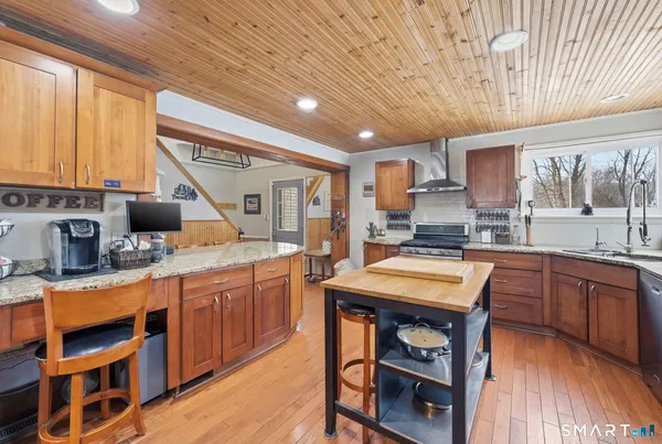 $479,000 | 82 Sunnyside Street, Norwich, CT 06360