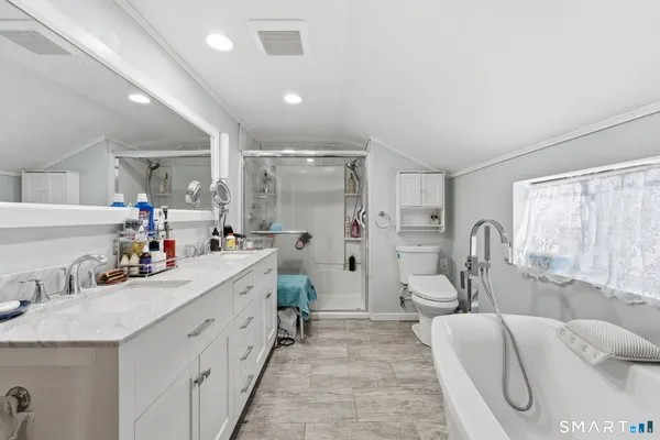 $479,000 | 82 Sunnyside Street, Norwich, CT 06360