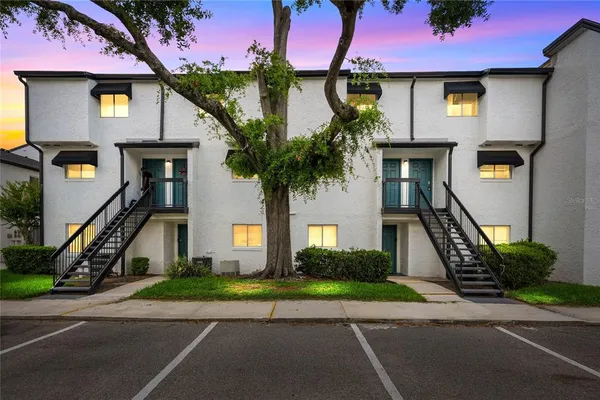 $149,900 | 4223 South Semoran Boulevard, Unit 6, Orlando, FL 32822