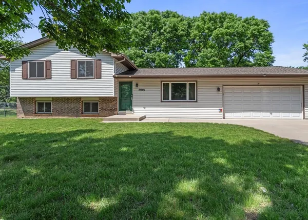 $350,000 | 7338 Homestead Avenue South, Cottage Grove, MN 55016