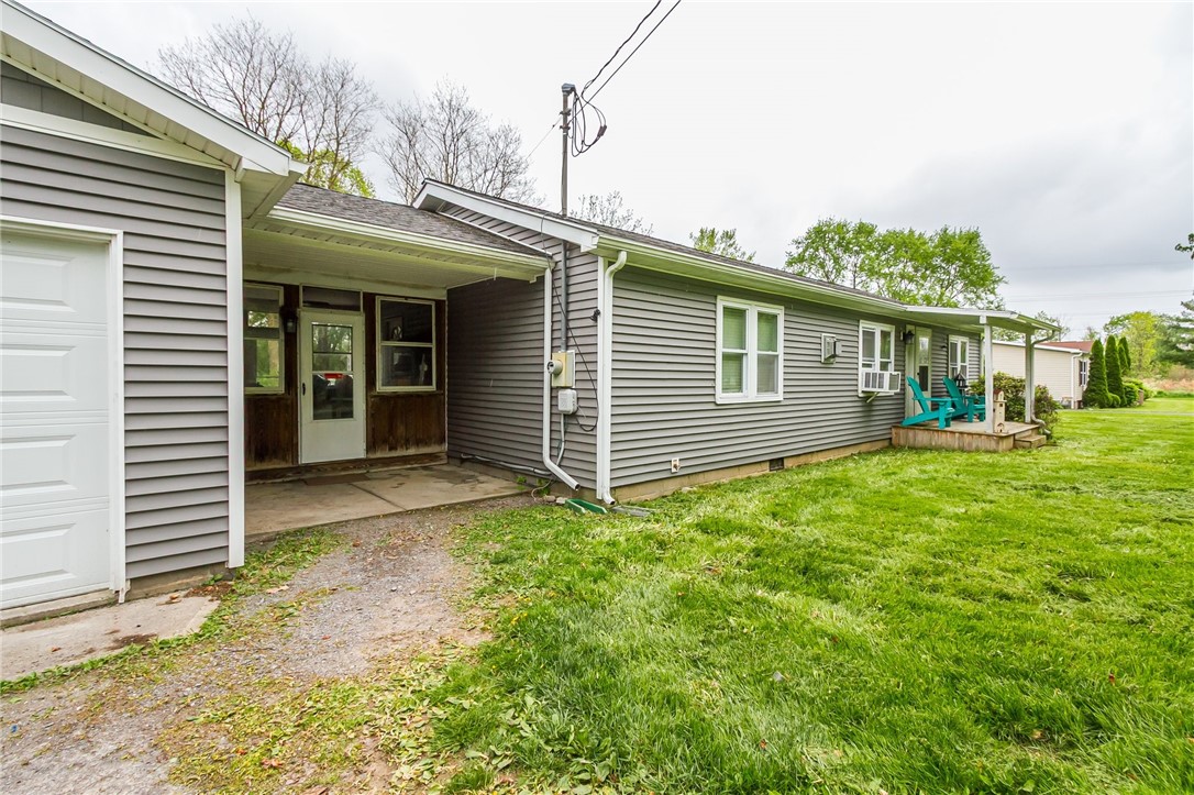 49 Silver Street Manchester, NY 14432 - Photo 3 of 28