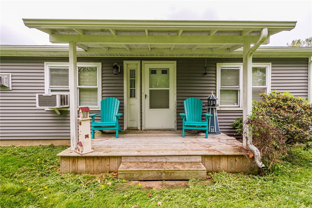 49 Silver Street Manchester, NY 14432 - Photo 4 of 28