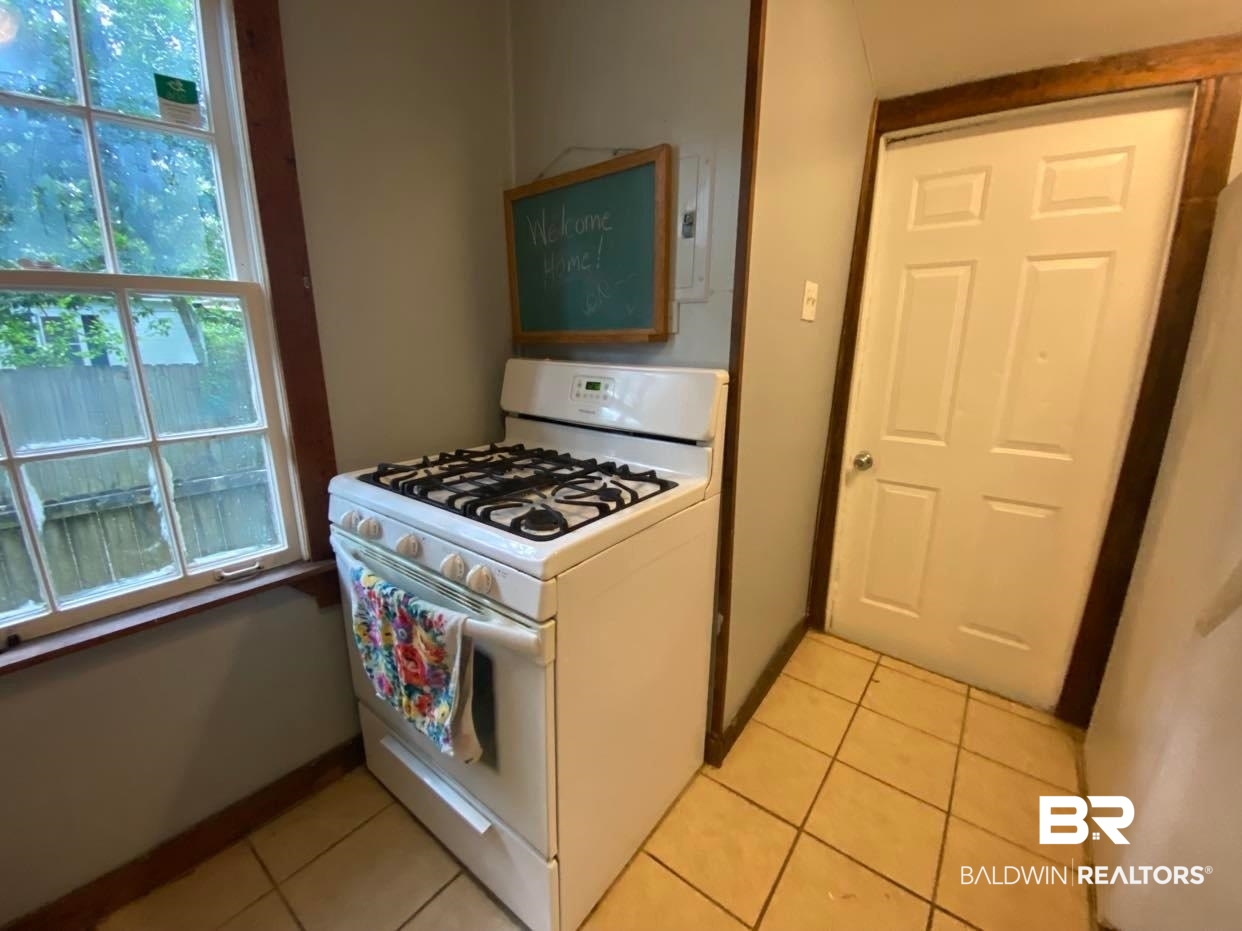 157 Pinehill Drive Mobile, AL 36606 - Photo 11 of 20