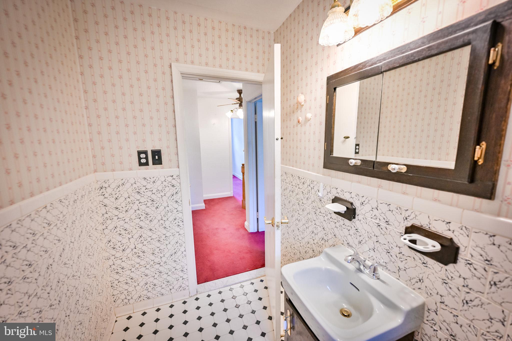 1041 Winsford Road Baltimore, MD 21204 - Photo 15 of 37