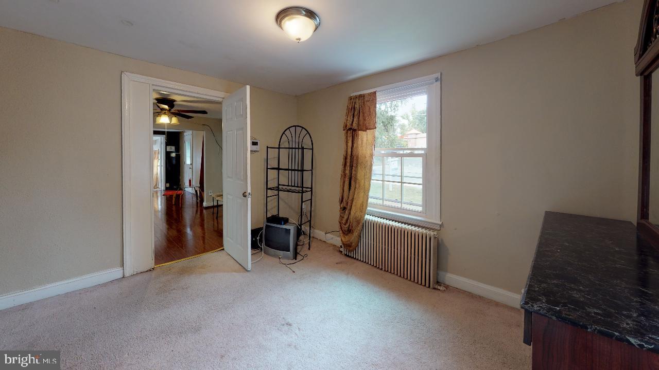 5204 Decatur Street Hyattsville, MD 20781 - Photo 4 of 24 Gallery Image 4