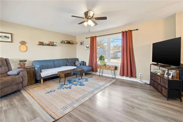 $250,000 | 217 North Maple Terrace, Wellsville, KS 66092