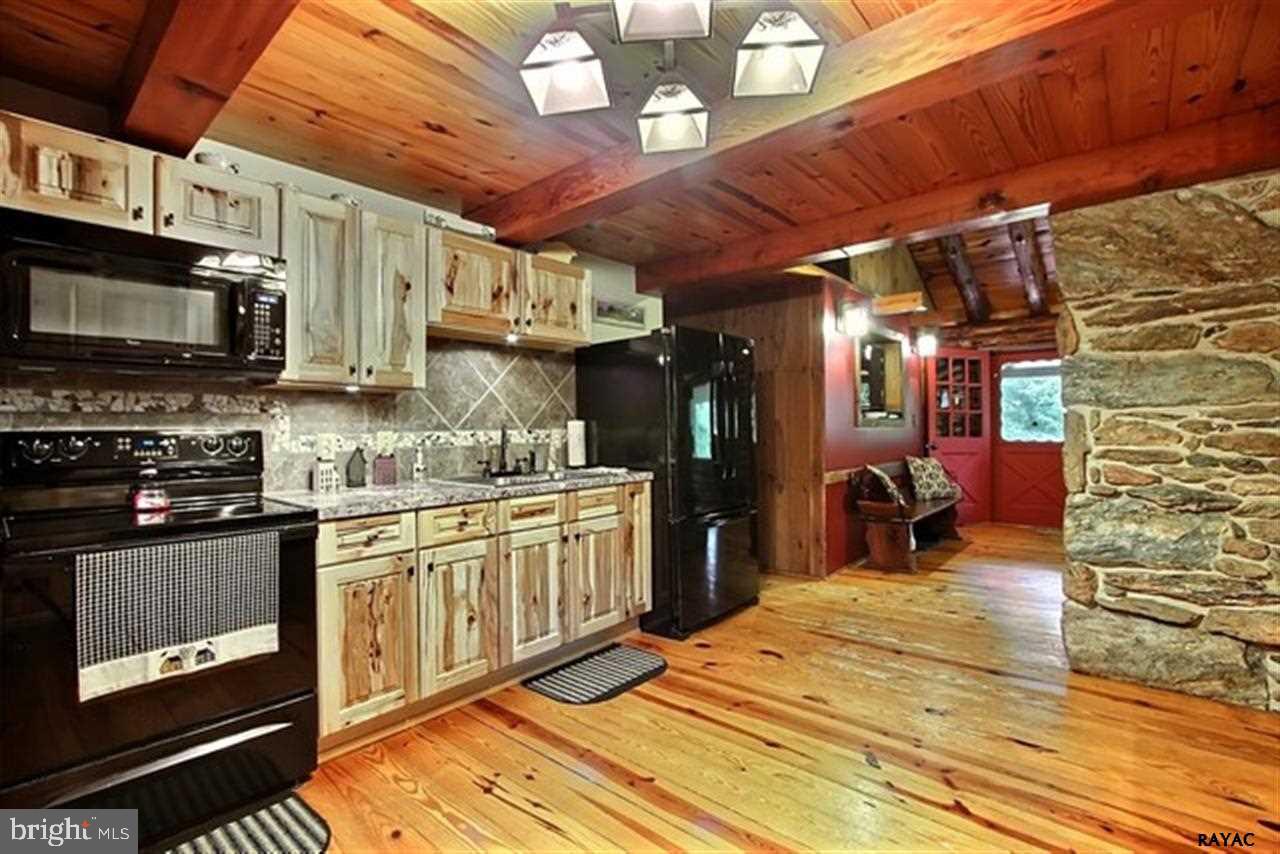 430 Bacon Road Red Lion, PA 17356 - Photo 6 of 27