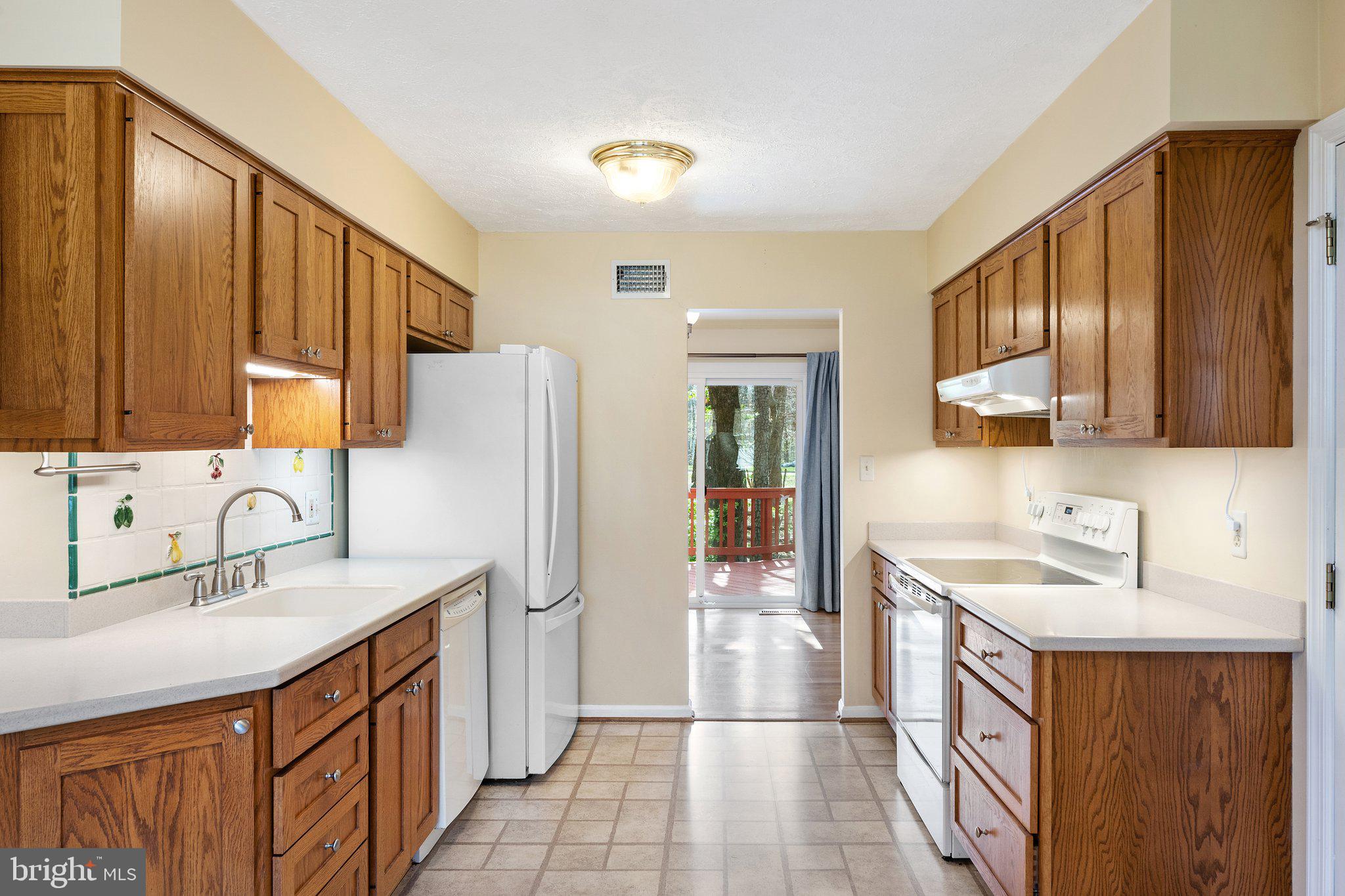 2467 Freetown Drive Reston, VA 20191 - Photo 13 of 50
