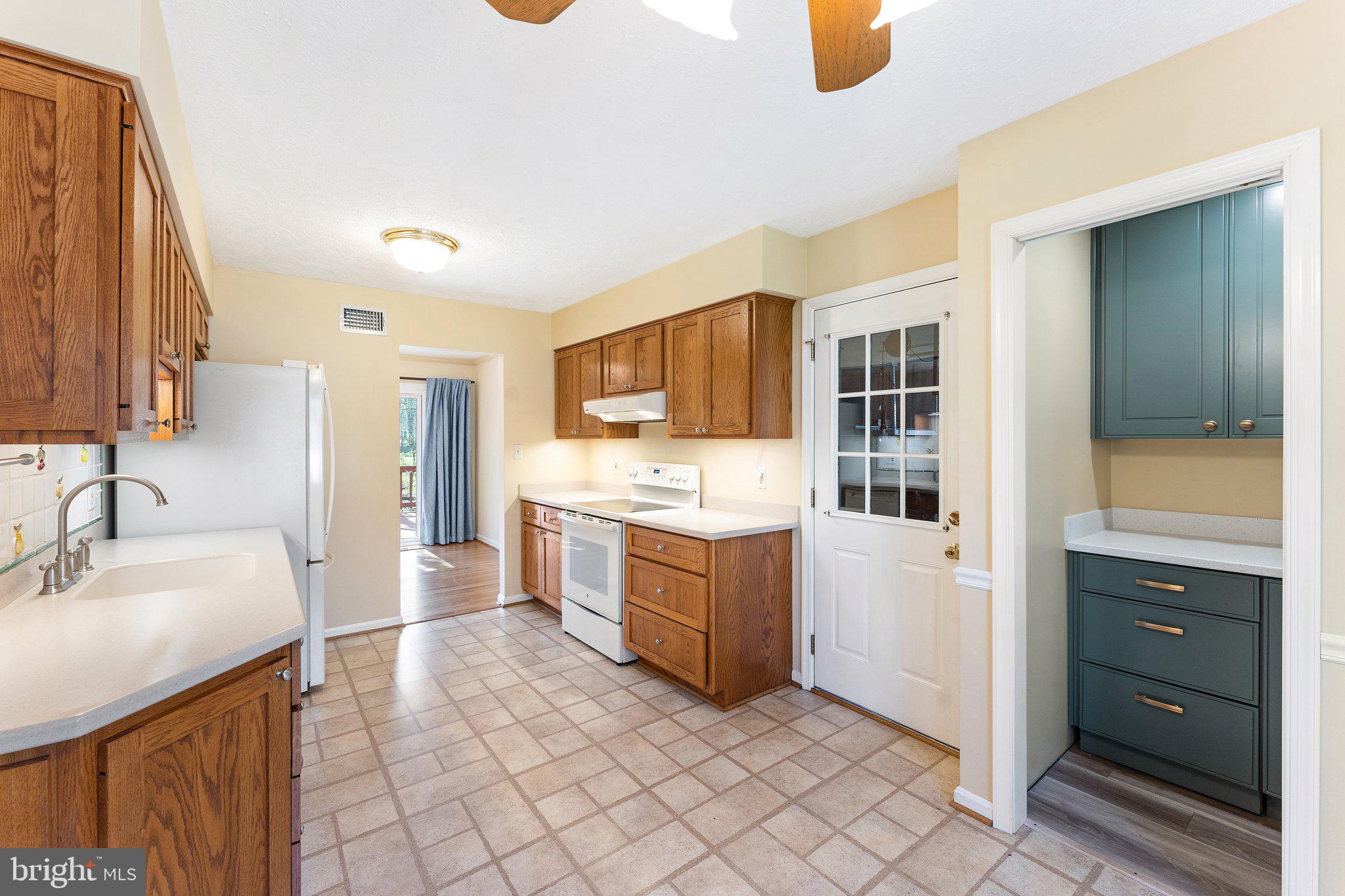2467 Freetown Drive Reston, VA 20191 - Photo 14 of 50