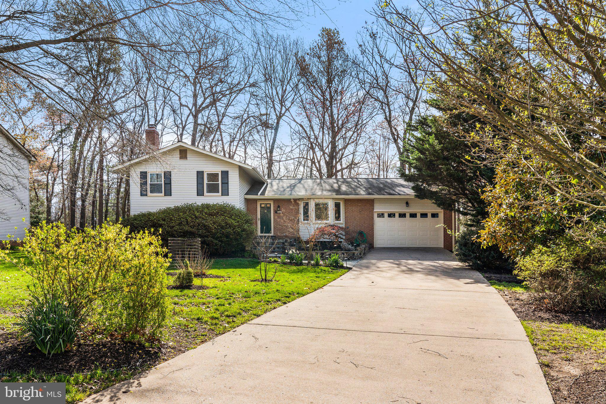 2467 Freetown Drive Reston, VA 20191 - Photo 3 of 50