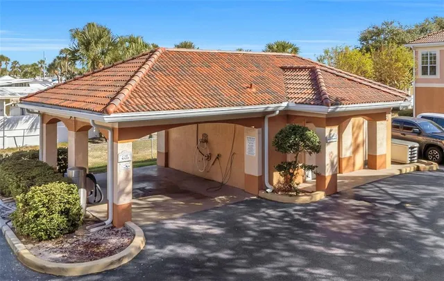 $269,000 | 5000 Culbreath Key Way, Unit 8316, Tampa, FL 33611