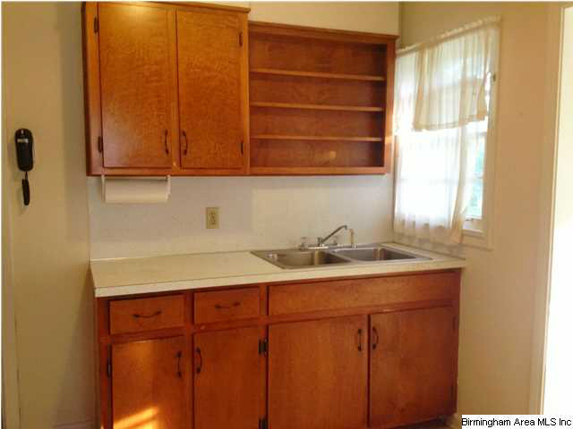 206 Creel Street Birmingham, AL 35228 - Photo 9 of 17