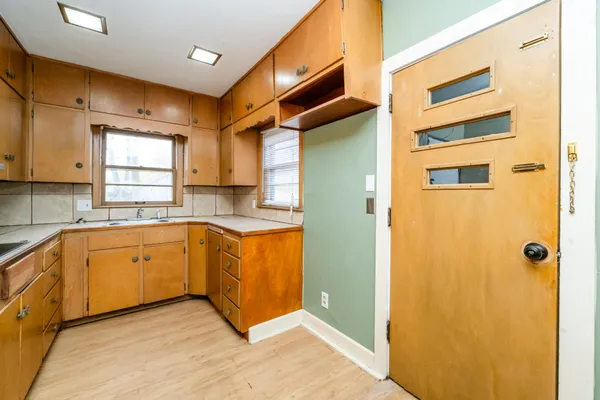 $279,900 | 1298 Colfax Avenue, Benton Harbor, MI 49022