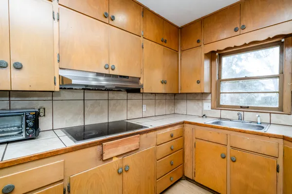 $279,900 | 1298 Colfax Avenue, Benton Harbor, MI 49022