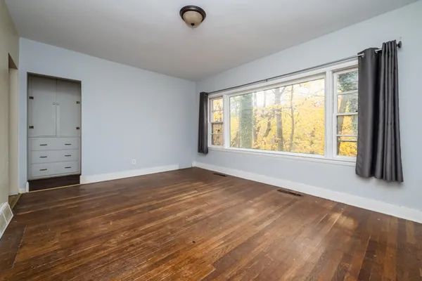$279,900 | 1298 Colfax Avenue, Benton Harbor, MI 49022