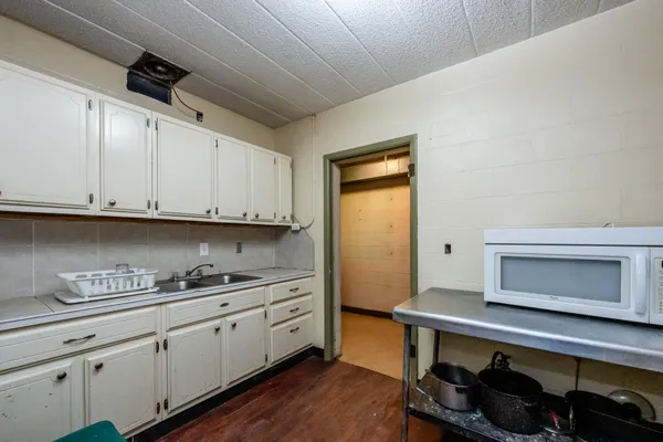 $279,900 | 1298 Colfax Avenue, Benton Harbor, MI 49022