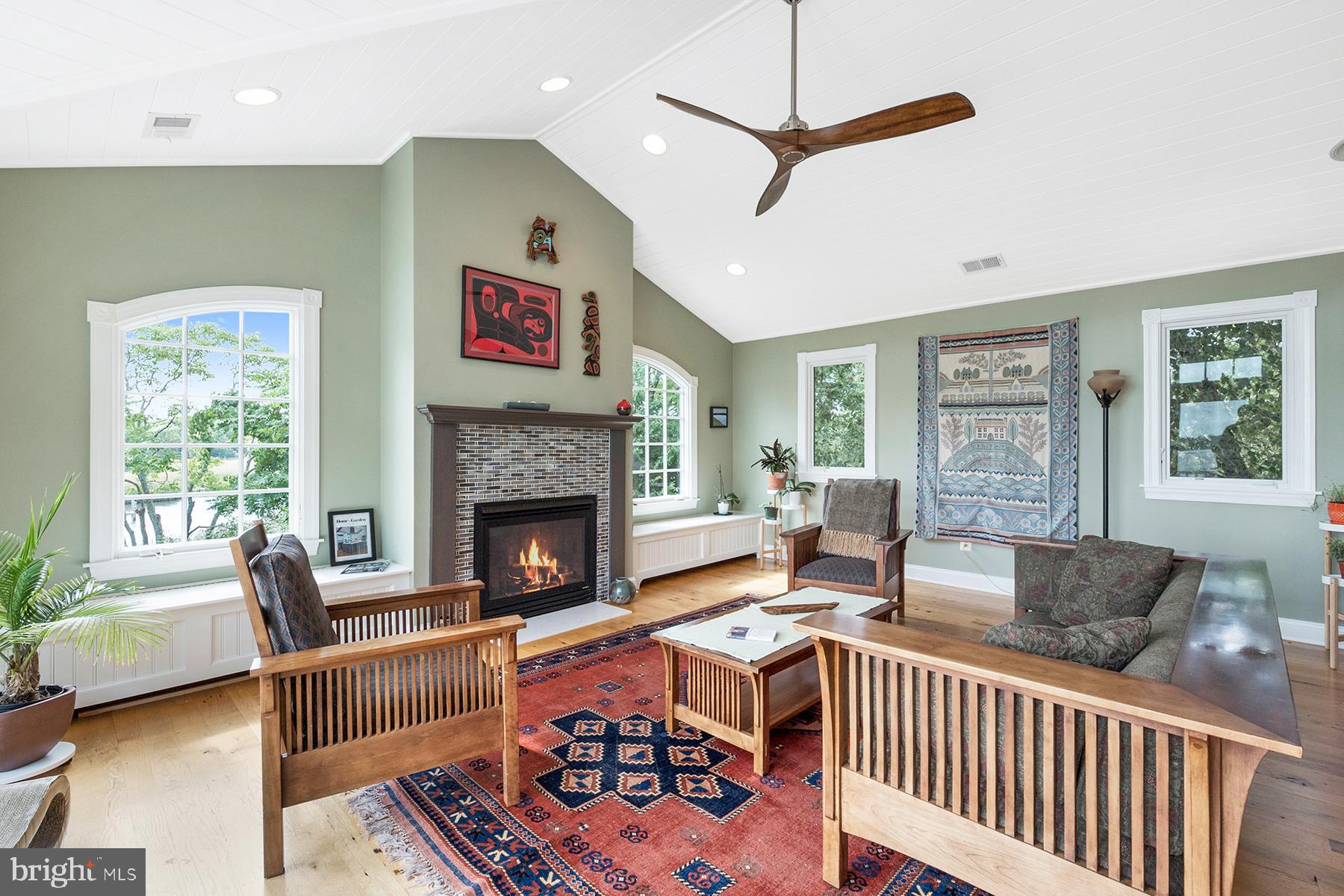 1306 Harbor Road Annapolis, MD 21403 - Photo 16 of 55 Gallery Image 16