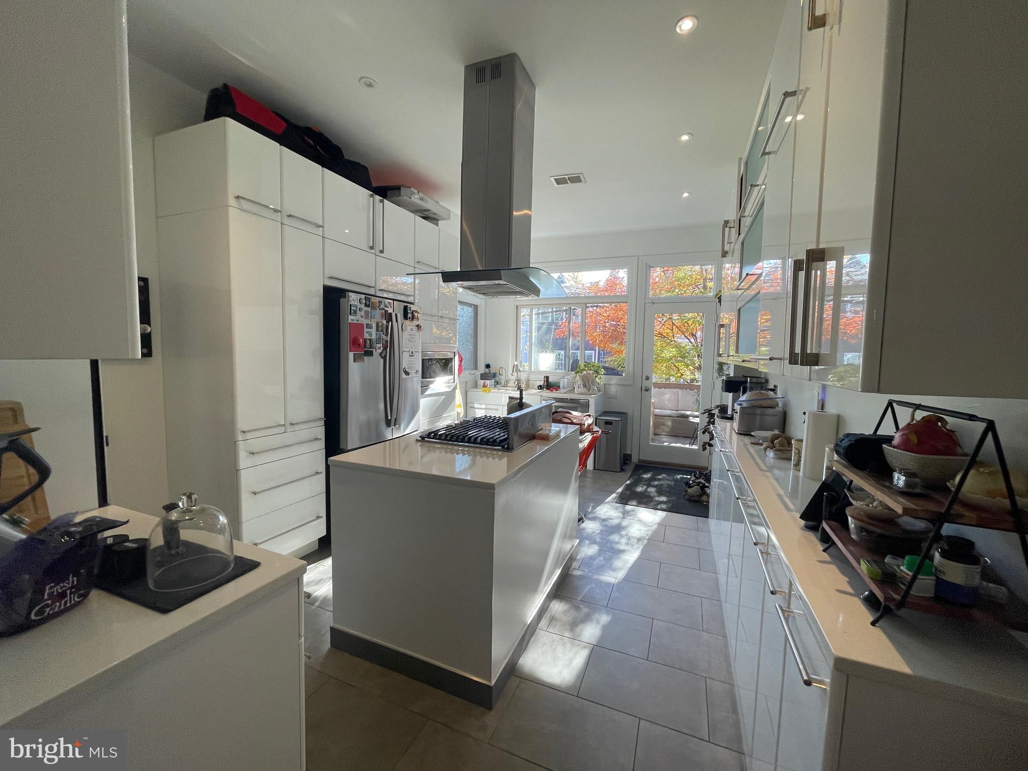 1750 T Street Northwest, Unit B Washington, DC 20009 - Photo 5 of 14