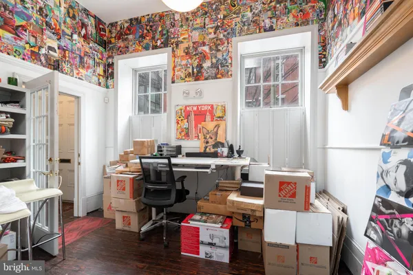 $1,600,000 | 239 Race Street, Unit A, Philadelphia, PA 19106