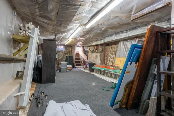 $1,600,000 | 239 Race Street, Unit A, Philadelphia, PA 19106