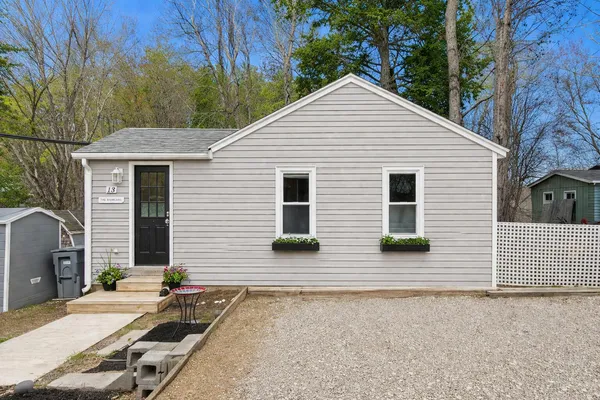 $329,900 | 13 Highland Avenue, Cumberland, ME 04021