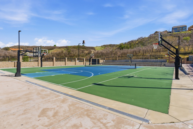 2007 Fielding Hill Lane Draper, UT 84020 - Photo 73 of 83 Multi-sport court featuring vibrant blue and green surfacing