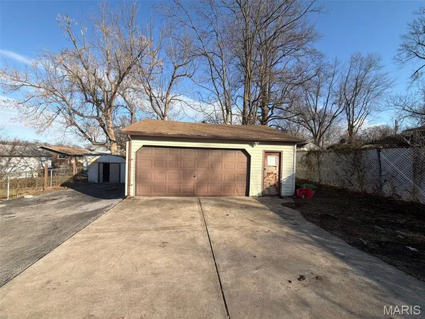 $134,900 | Undisclosed Address, Breckenridge Hills, MO 63114