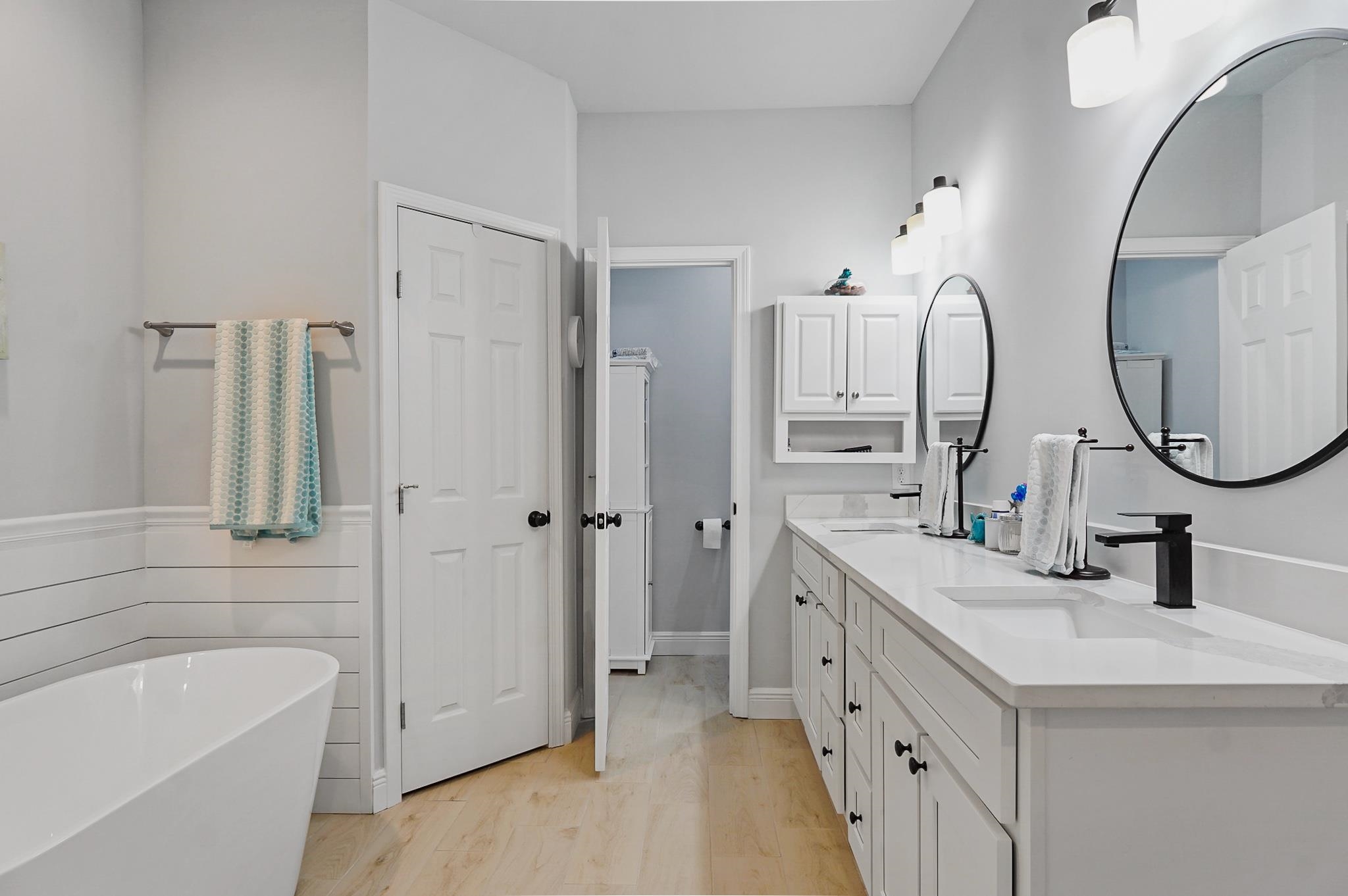 1124 Pink Poppy Lane Foley, AL 36535 - Photo 13 of 44 Master Bath