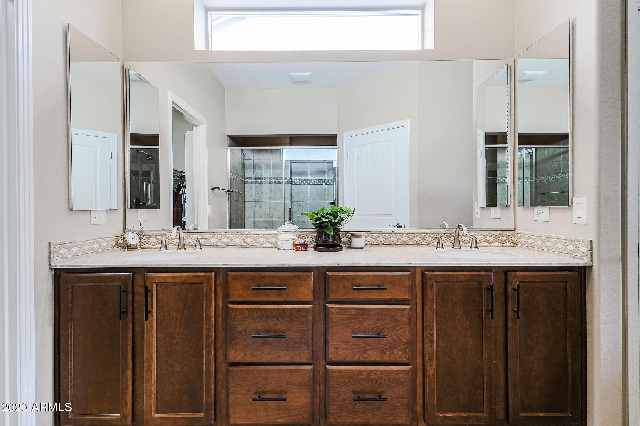 16753 West Berkeley Road Goodyear, AZ 85395 - Photo 26 of 105 Double Sinks