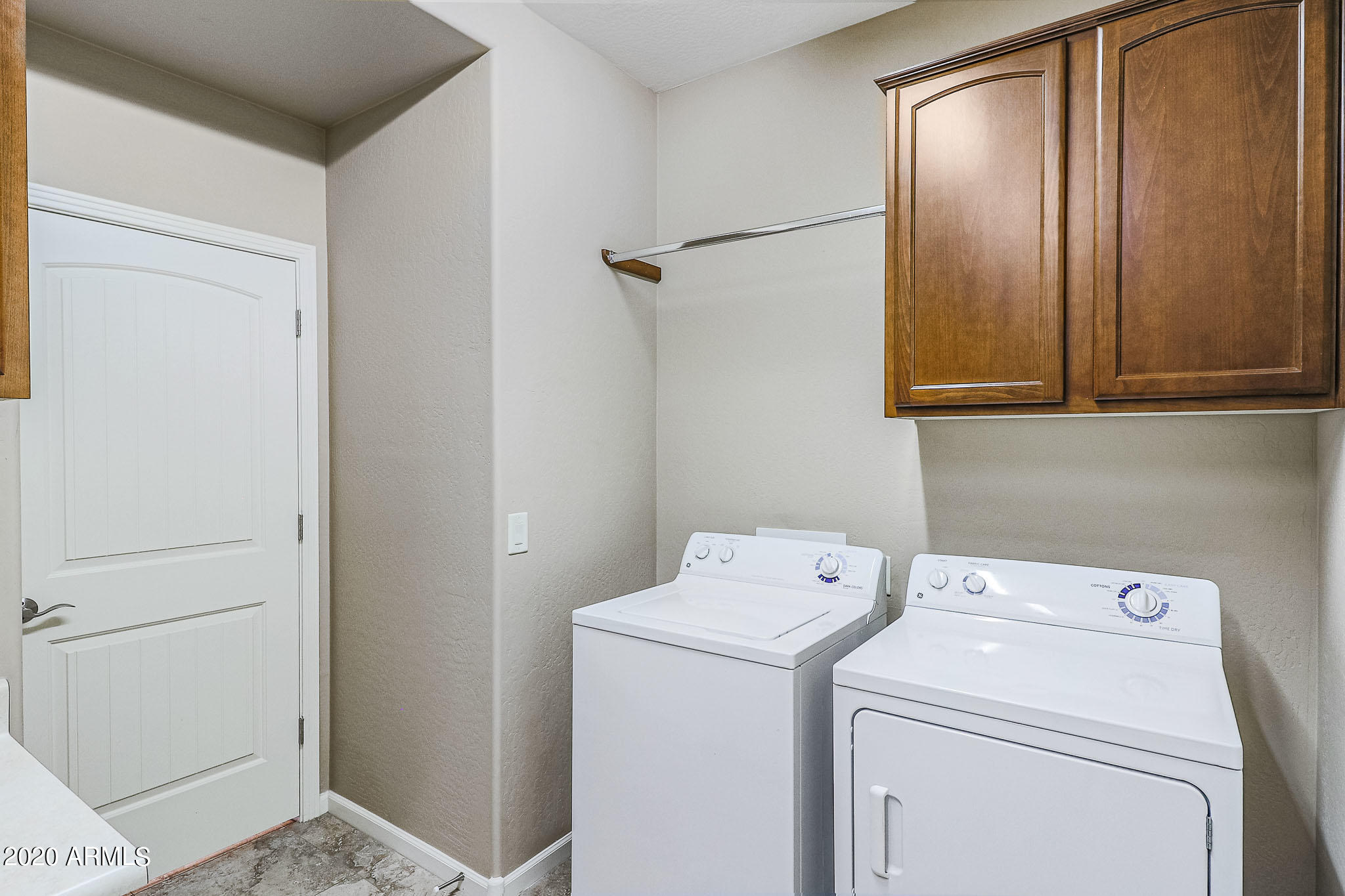 16753 West Berkeley Road Goodyear, AZ 85395 - Photo 35 of 105 Laundry Room