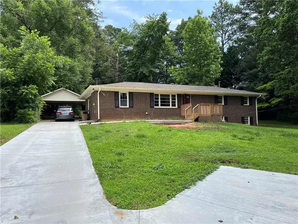 $1,905 | 1432 Spring Valley Lane, Lilburn, GA 30047