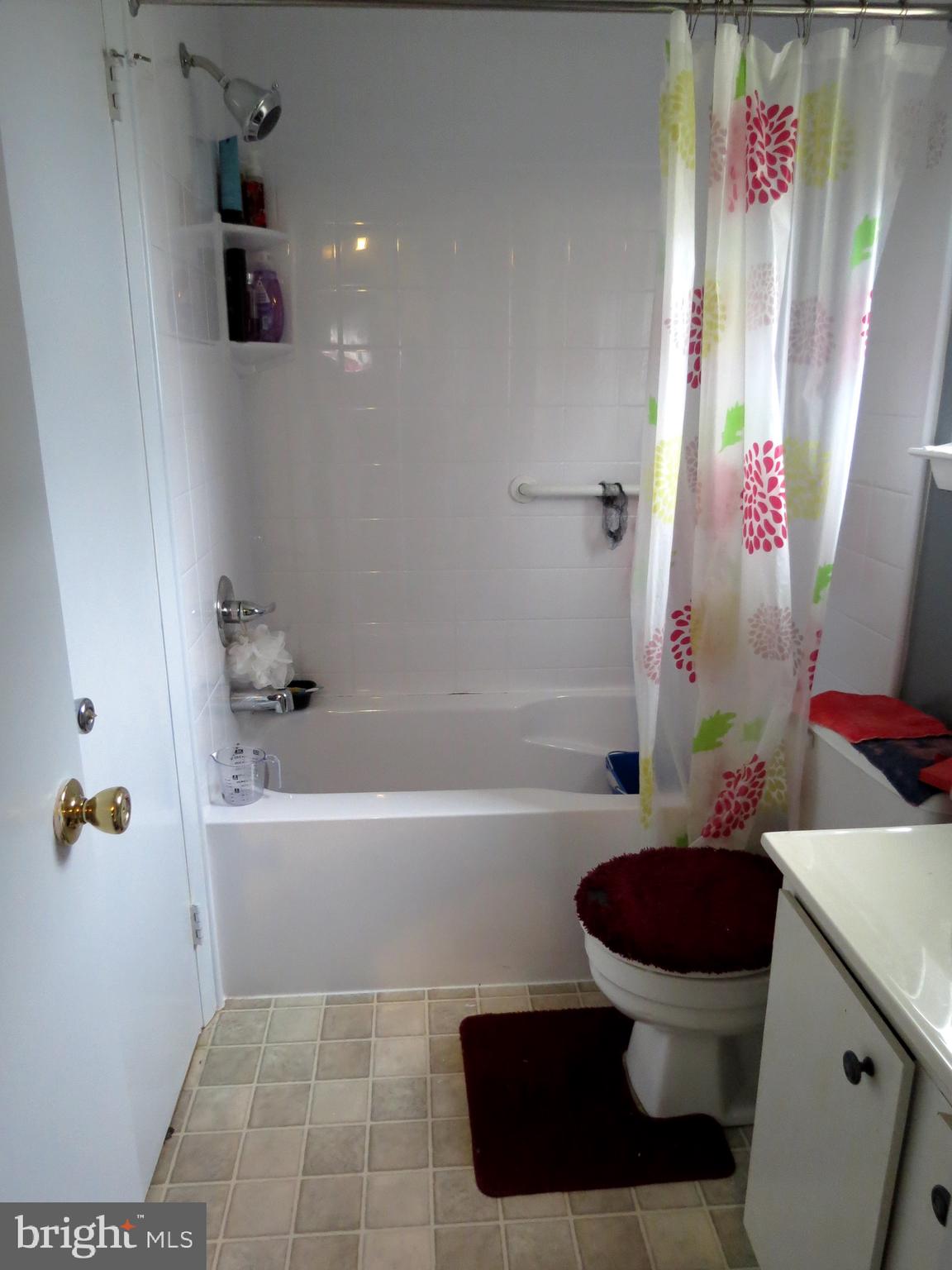 402 Springhouse Road Harrisburg, PA 17111 - Photo 13 of 16 Gallery Image 13