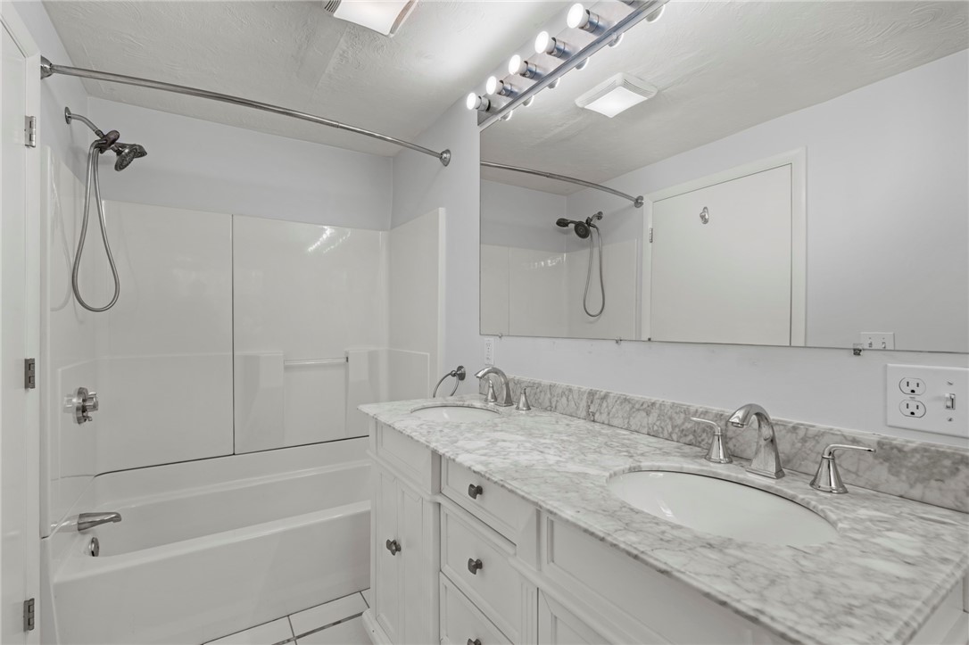 44 Orchard Drive Scituate, RI 02831 - Photo 17 of 36