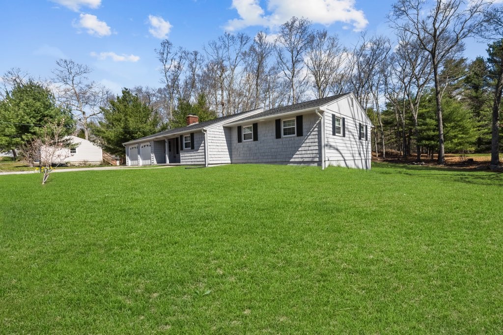 44 Orchard Drive Scituate, RI 02831 - Photo 2 of 36