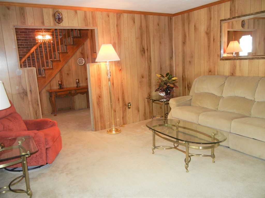 110 Ingham Street Chicopee, MA 01013 - Photo 6 of 24 Gallery Image 6