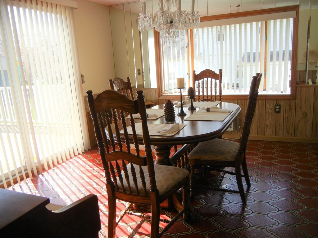 110 Ingham Street Chicopee, MA 01013 - Photo 8 of 24 Gallery Image 8
