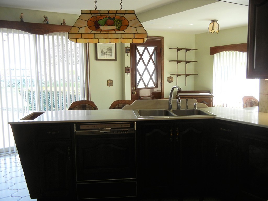 110 Ingham Street Chicopee, MA 01013 - Photo 10 of 24 Gallery Image 10