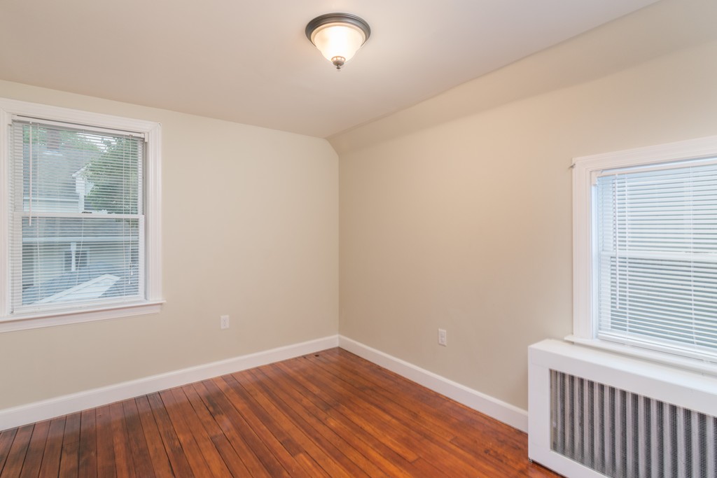 68 Holbrook Road Weymouth, MA 02191 - Photo 16 of 29 Gallery Image 16