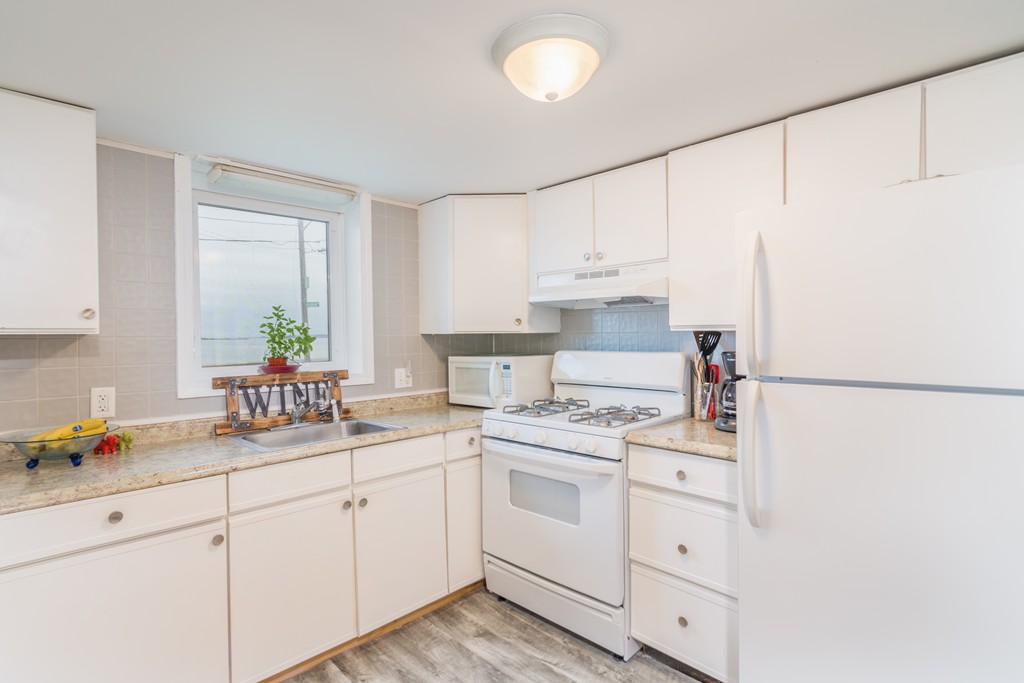 68 Holbrook Road Weymouth, MA 02191 - Photo 19 of 29 Gallery Image 19
