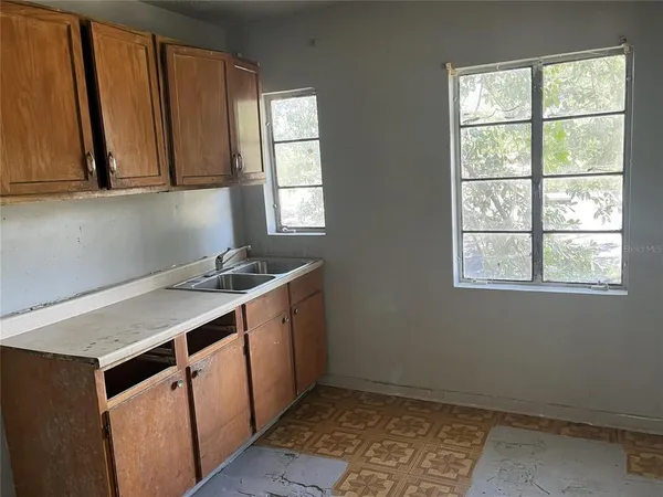 $650 | 2312 Fairfax Street, Jacksonville, FL 32209