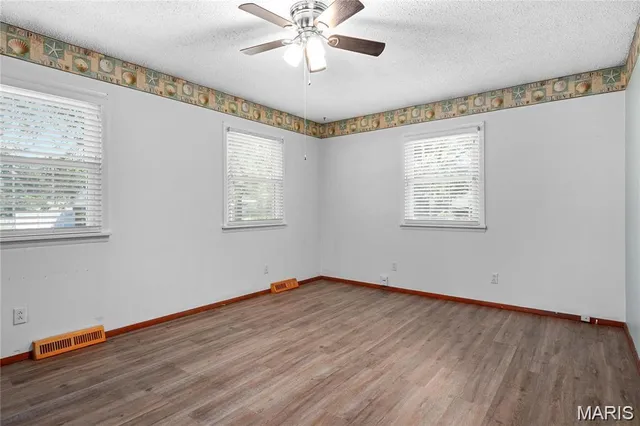 $2,300 | 107 Mark Trail Drive, Glen Carbon, IL 62034