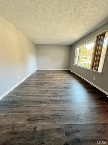 $2,300 | 107 Mark Trail Drive, Glen Carbon, IL 62034