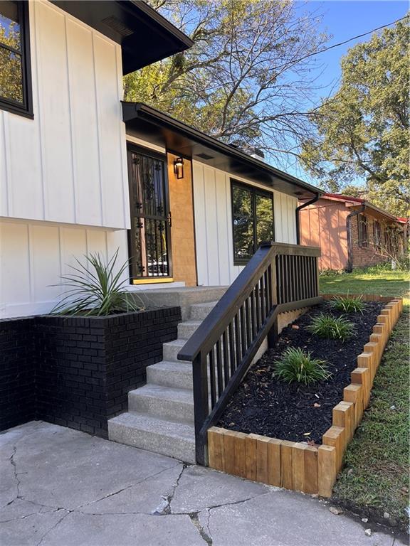 303 East Bennett Street Butler, MO 64730 - Photo 2 of 44