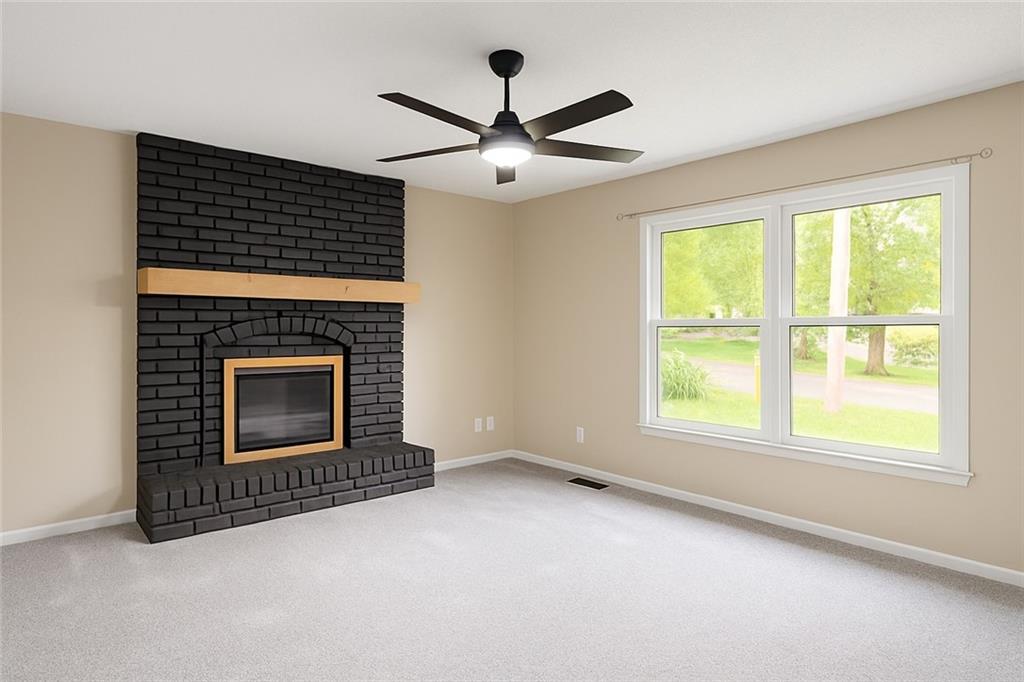 303 East Bennett Street Butler, MO 64730 - Photo 10 of 44