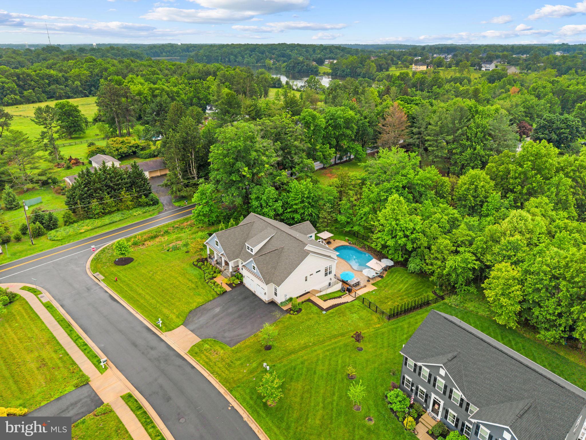 9801 Thoroughbred Road Warrenton, VA 20187 - Photo 4 of 119