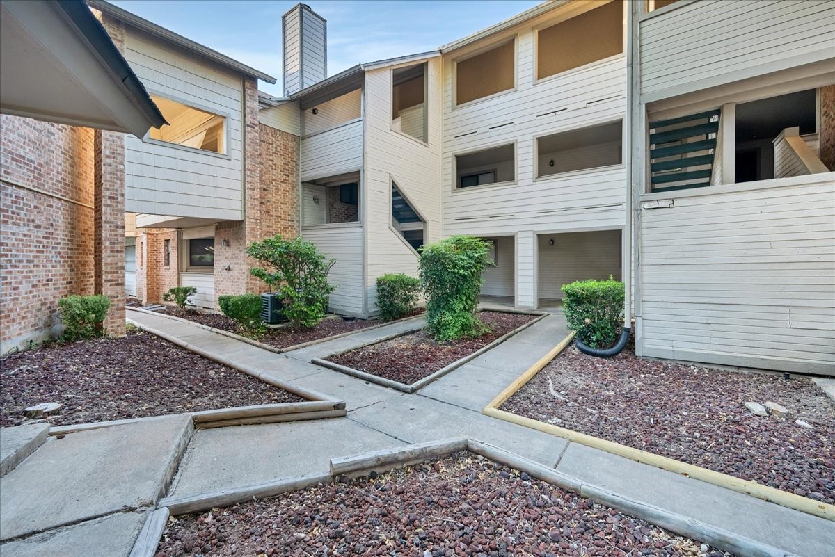 2500 Burleson Road, Unit 609 Austin, TX 78741 - Photo 19 of 23