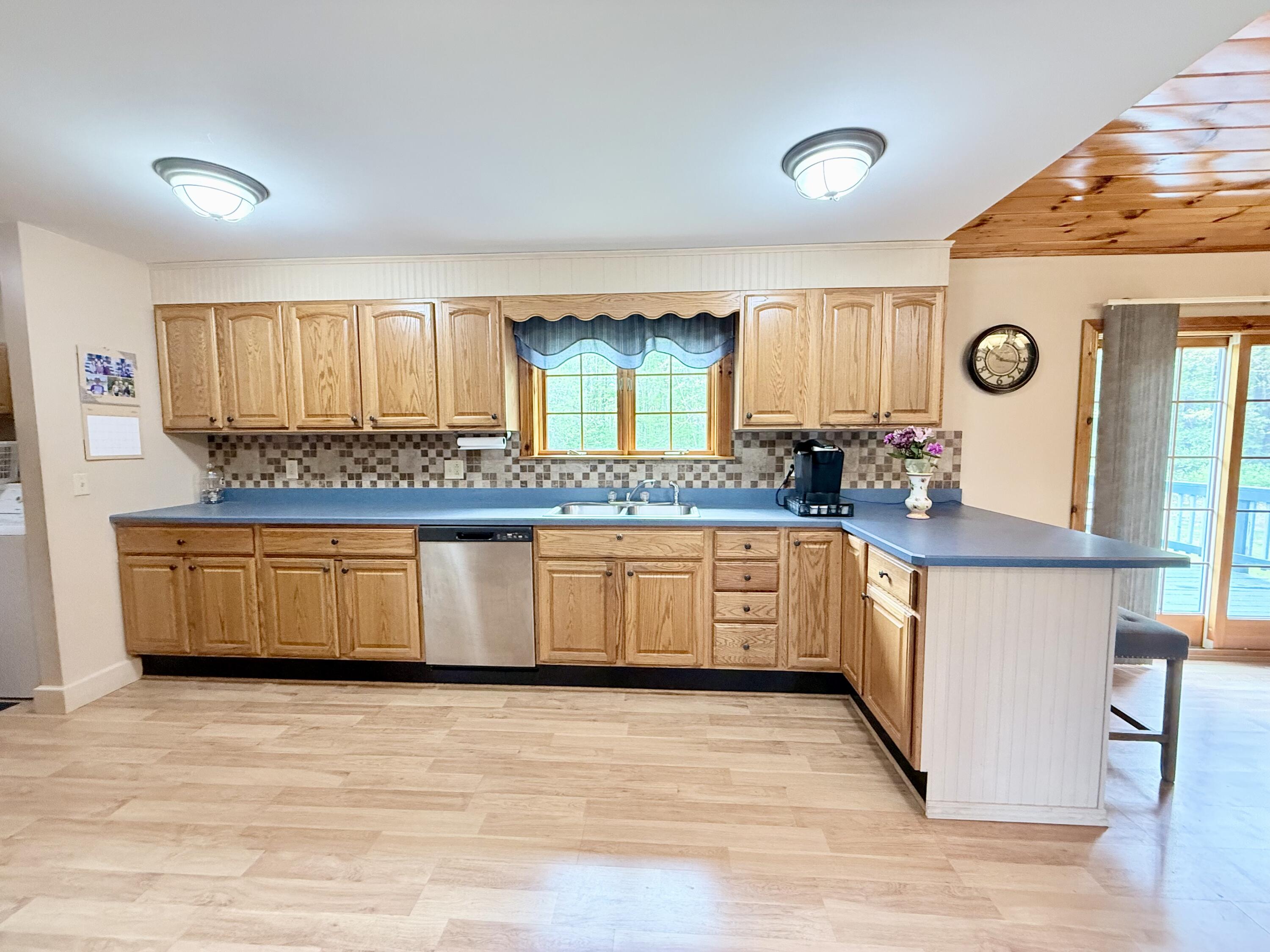 218 Sullivan Road Peru, NY 12972 - Photo 11 of 28