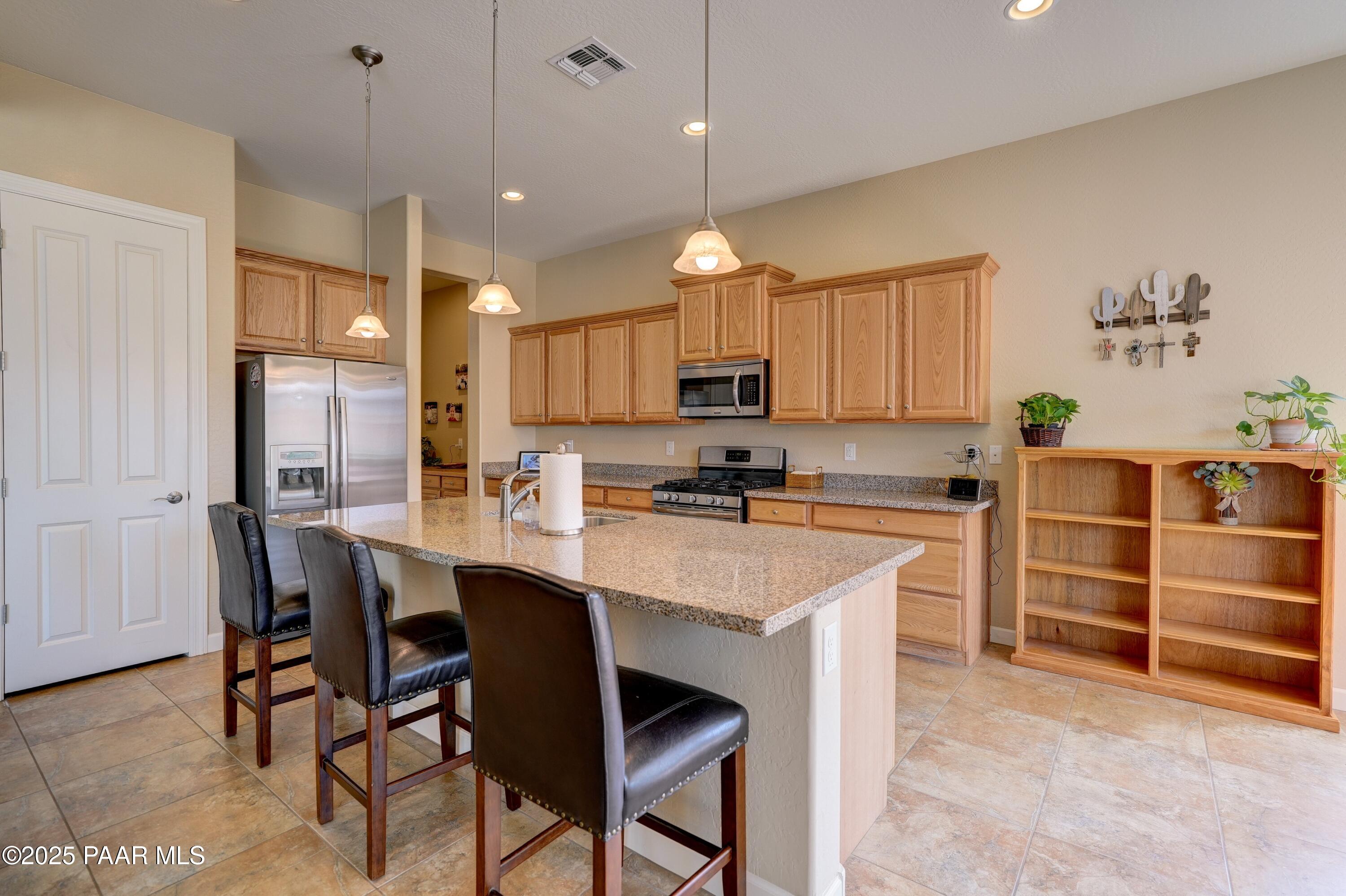 7095 East Prairie Ridge Road Prescott Valley, AZ 86315 - Photo 8 of 28 008_Kitchen