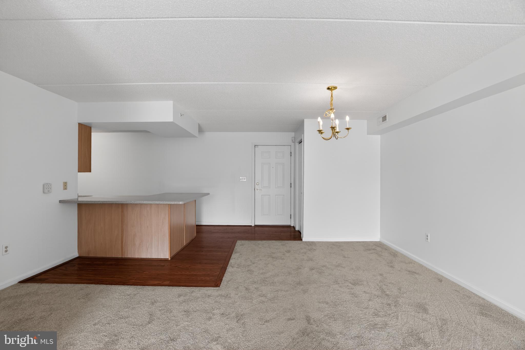 627 Brandon Road Norristown, PA 19403 - Photo 7 of 32 Kitchen/Dining area