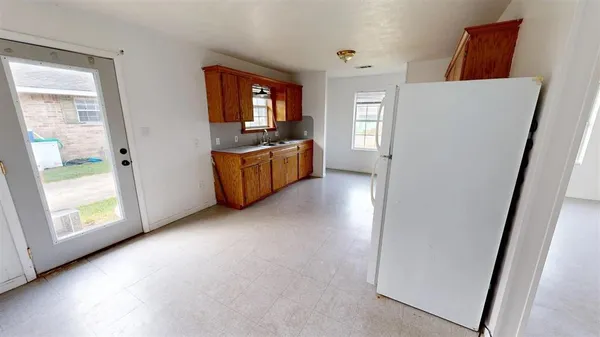 $1,000 | 308 Coffee Street, Dequincy, LA 70633